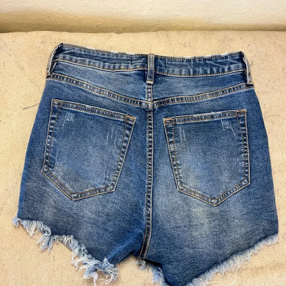 Free People CRVY Button-Fly Frayed Hem High-Rise Lolita Denim Shorts Sz 28
